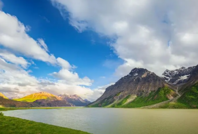 ​非常浪漫的诗句有哪些（浪漫到极致的句子）