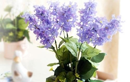 形容对工作有责任心的句子