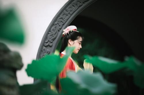 形容一个人开心的作文句子 表达今天心情好的句子