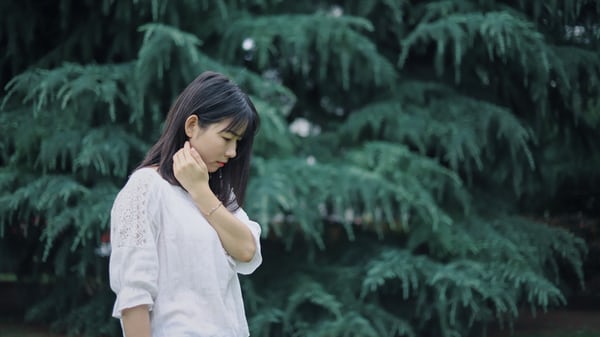 关于对于逝去的青春的伤感说说