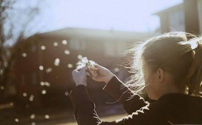 ​简短的抖音最火的伤感句子38条