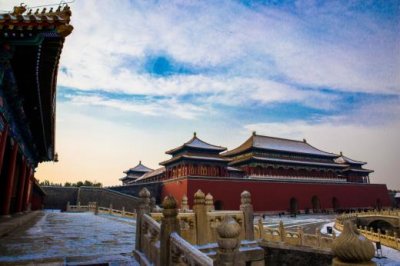 ​离别伤感的个性签名[36句] (被你纵横驰骋的思想忘穿…)