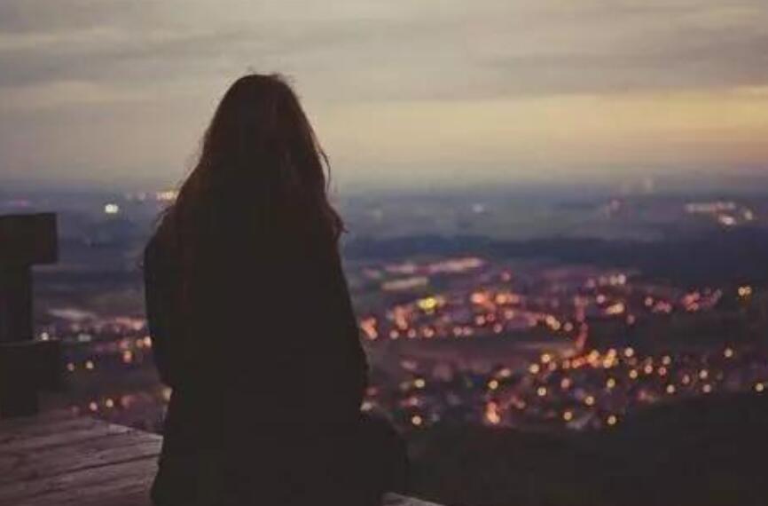 伤感的句子,想哭的句子 . 最伤感的句子看了想哭短句（精选35句）