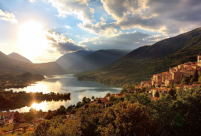 ​爱情离别伤感的句子说说心情 【100句精选】