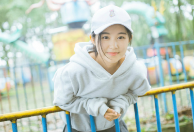 ​结婚领证晒抖音的搞笑文案汇总四十条