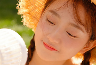 ​简洁的形容伤心的句子摘录