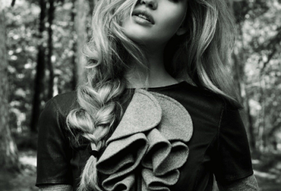 ​关于伤感的简短句子 关于伤感的句子和