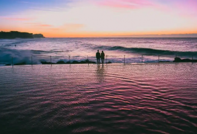 ​爱情伤感语句 水凉了还可以喝,心凉了很难在热