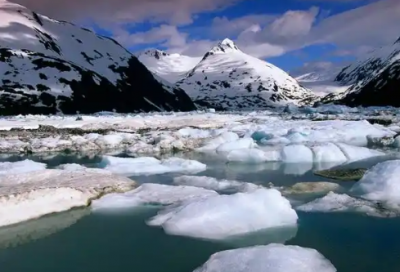 ​家人团聚的幸福的文案(家人团聚的幸福的朋友圈文案)
